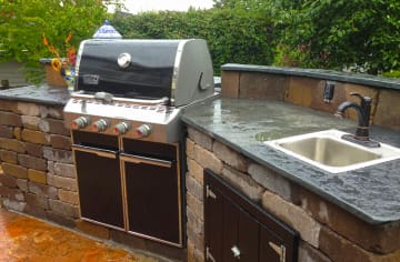 Outdoor kitchen barbecue near Everette, WA