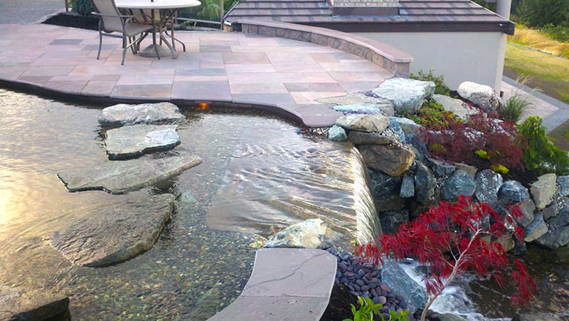 Stepping stone path to a Northwest patio design