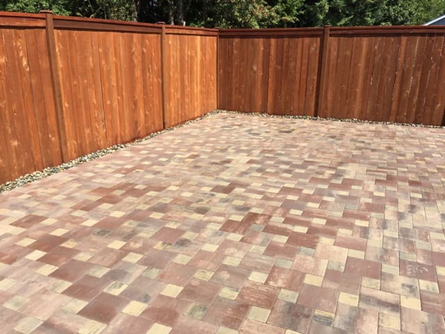 Teak and Sandlewood Pacific Slate Pavers are striking in this lawnless landscape.